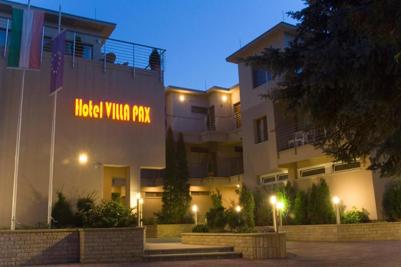 Hotel Villa Pax บาลาโตนัลมาดี ภายนอก รูปภาพ